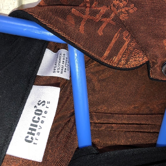 CHICO'S Asian inspired 3/4sl stretch knit top - Picture 2 of 7